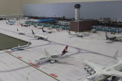 model-airport-diorama-3b